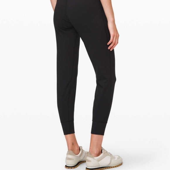 Lululemon Peloton Festive Align Jogger 